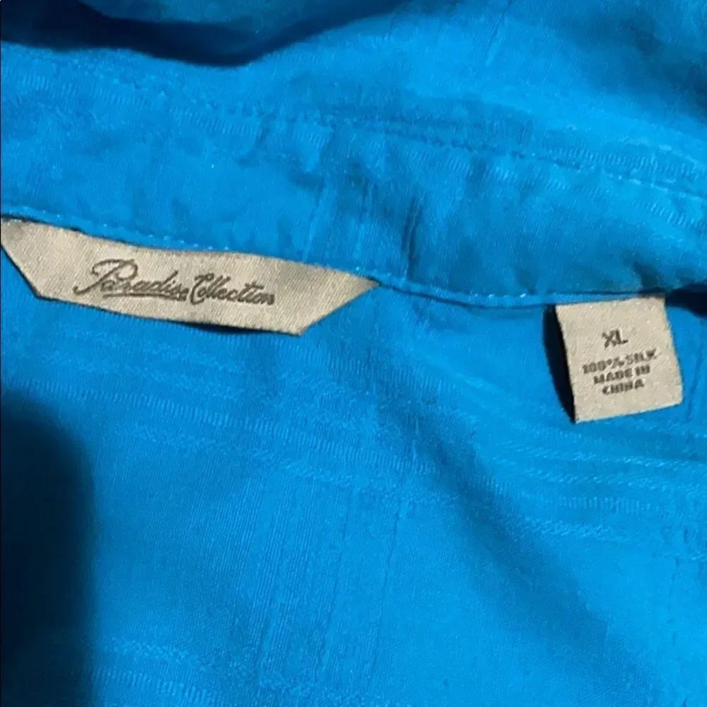 Paradise Collection shirt  - Picture 2 of 2
